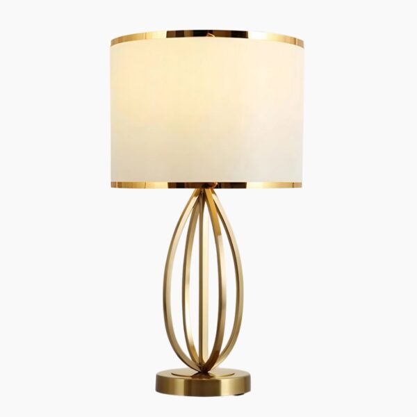Lampe de chevet dorée avec structure moderne